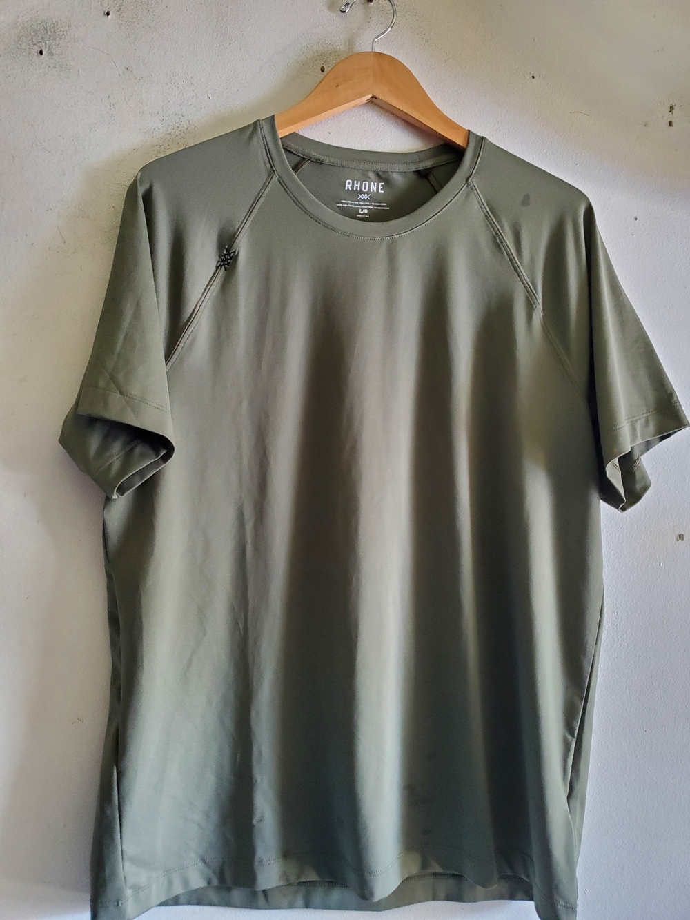 Rhone Men's Short Sleeve Athletic Tee - Olive Green